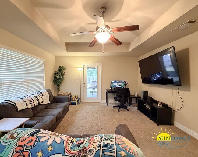 Foto del edificio - Charming Cul-de-Sac Home in Monticello Estates, Milton