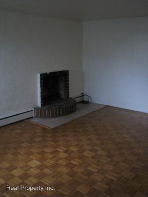 Building Photo - 108 Maury Ave