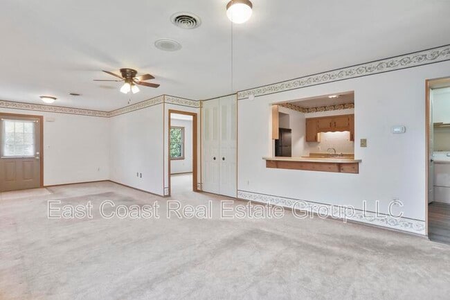 Foto del edificio - 226B Wakefield Rd