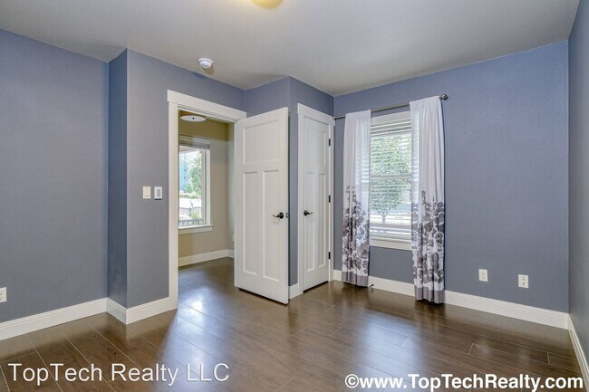 Foto del edificio - 14169 SW Compass Dr