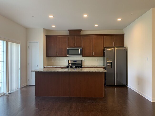 Building Photo - 105 Caldwell Ct