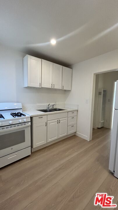 Foto principal - 202 N Locust St