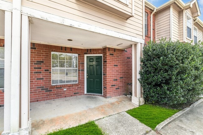 Foto del edificio - 10007 Emerald Creek Dr