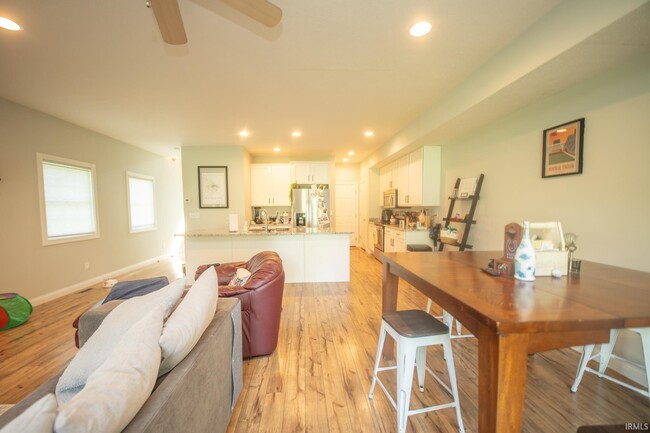 Building Photo - 3138 S Cuffers Dr