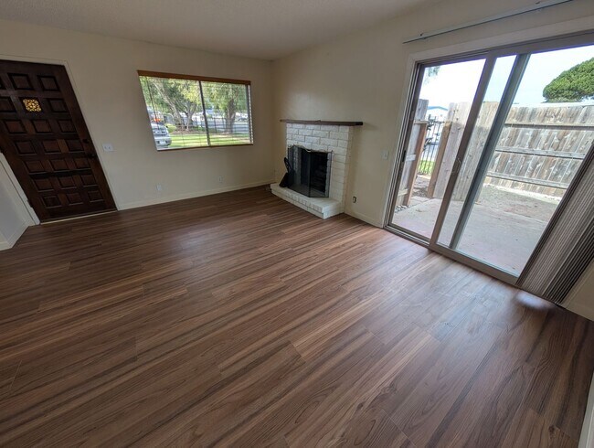 Foto del edificio - 926 Oleander St