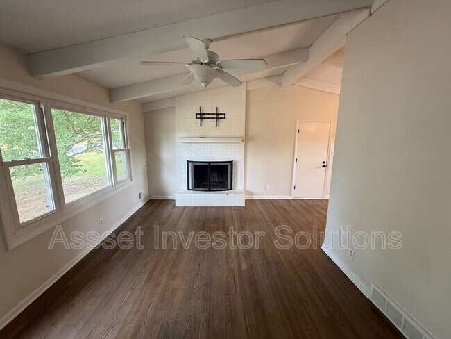 Foto del edificio - 7945 Falmouth St