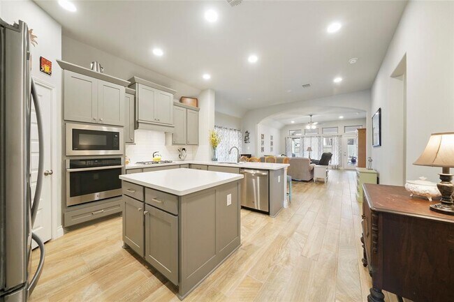 Foto del edificio - 14947 Scarlet Branch Dr