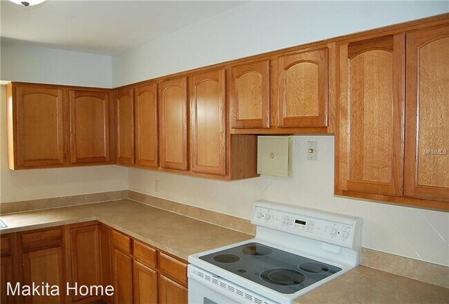 Building Photo - 4 br, 1 bath House - 703 Holly Terrace