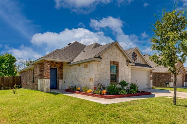Foto del edificio - 1522 Woodlake Dr