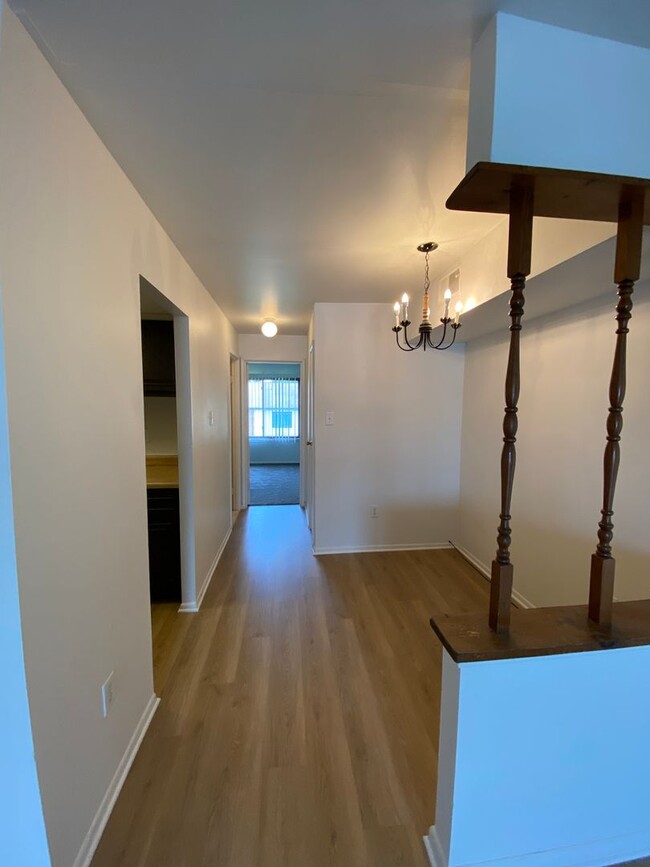 Building Photo - Lovely 1 BR / 1 BA Apartment in Mt. Joy!