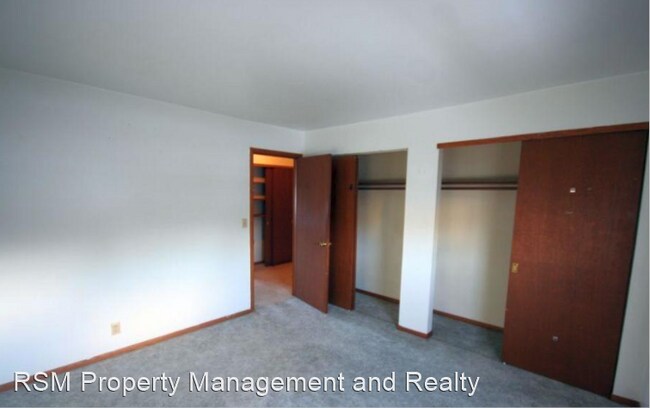 Building Photo - 506-520 East Ave