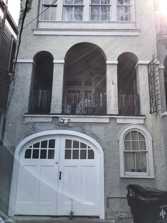 Primary Photo - 1633 2nd St