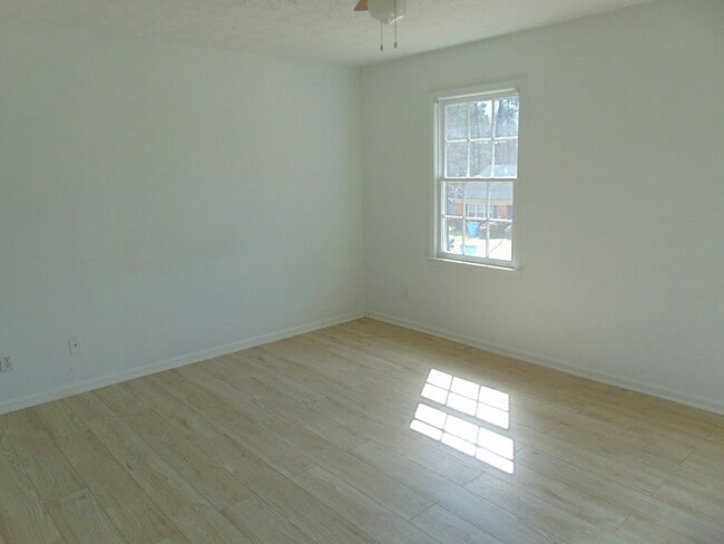 Photo - 1750 Southgate Ln SE Townhome