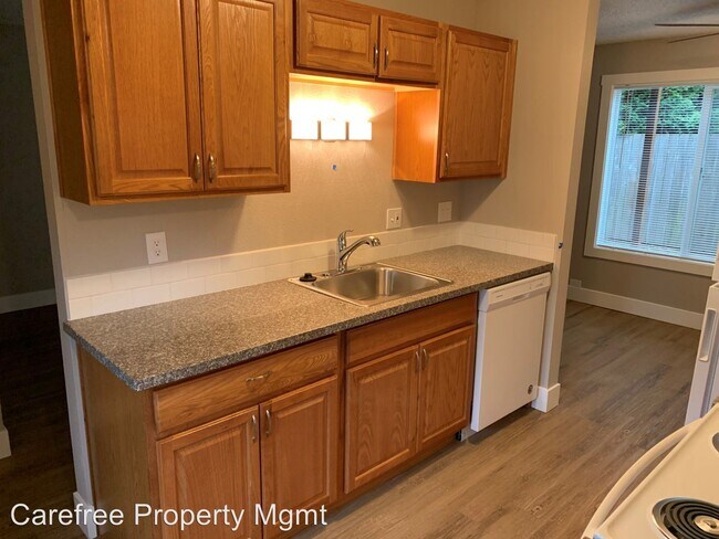 Foto del edificio - 6332-6366 SW Beaverton Hillsdale Hwy