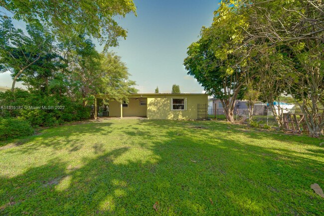 Building Photo - 7360 SW 23rd St