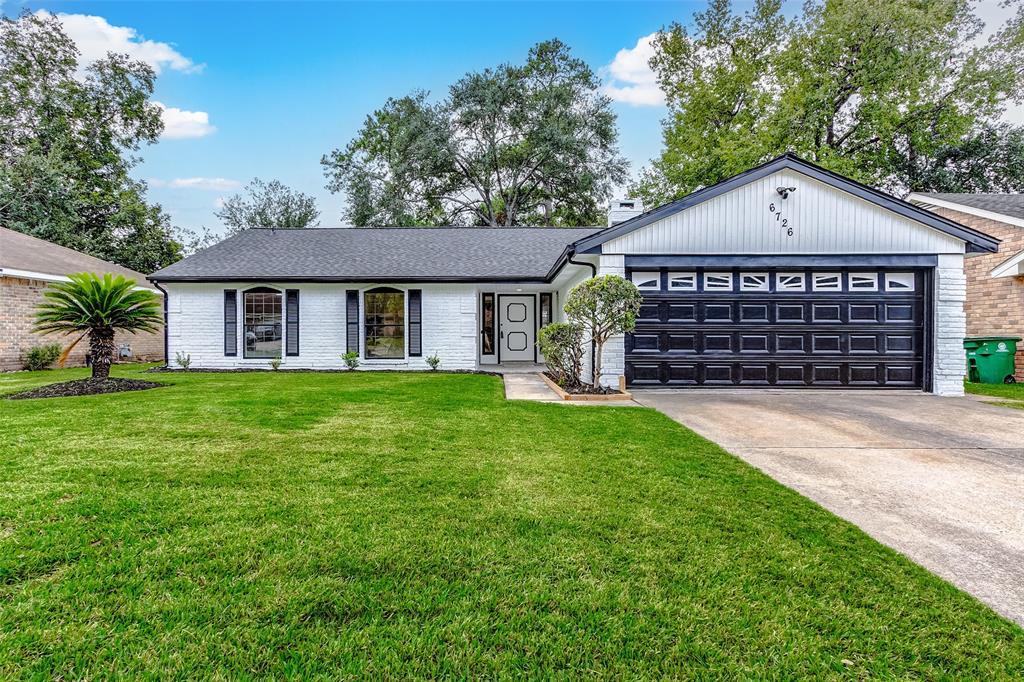 Primary Photo - 6726 Grey Oaks Dr