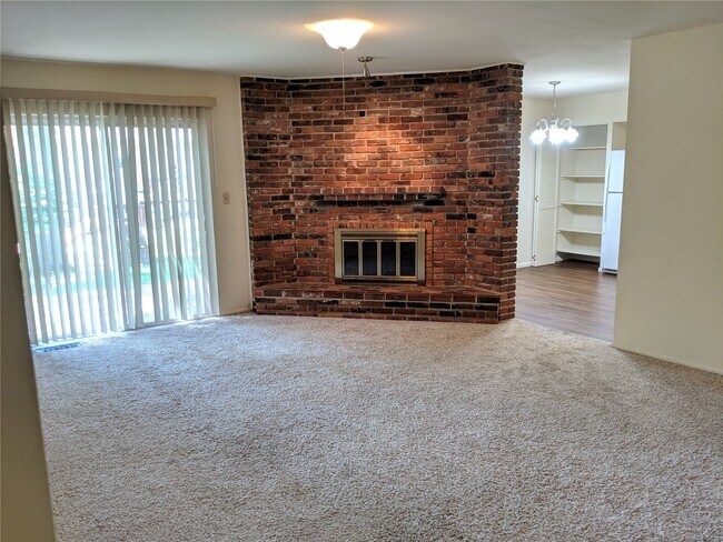 Foto del edificio - 822 Dutch Mill Dr