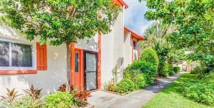 Building Photo - 1655 58th Terrace S
