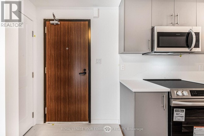 Photo du bâtiment - 117 Marydale Ave