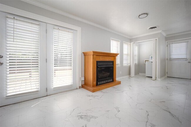 Foto del edificio - 906 NW 46th St