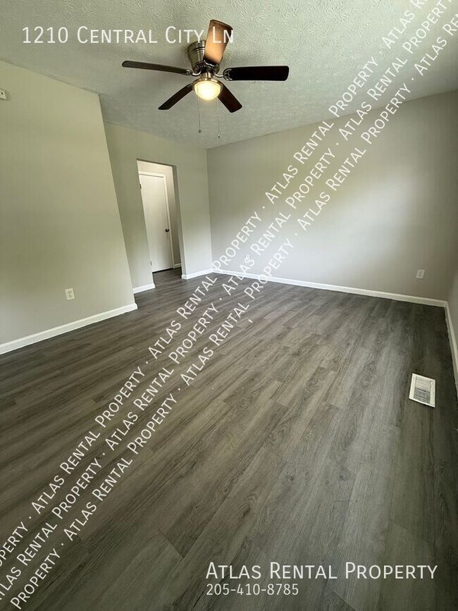 Foto del edificio - 1210 Central City Ln