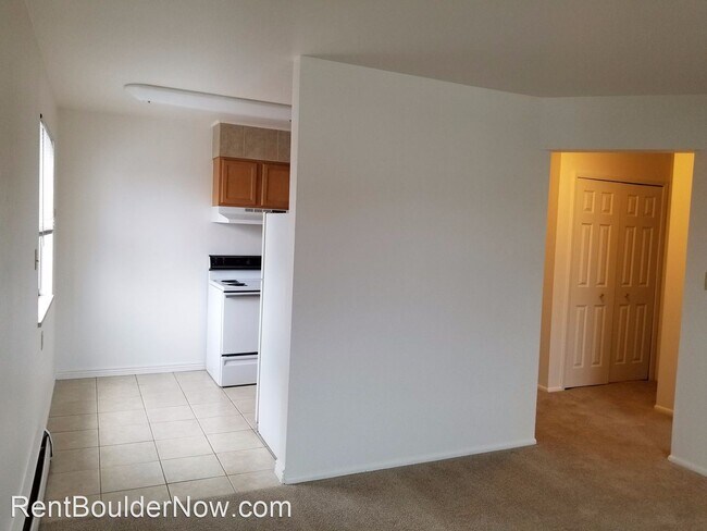 Building Photo - 2939 Marine St