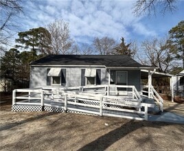 Building Photo - 503 E 6th Ave