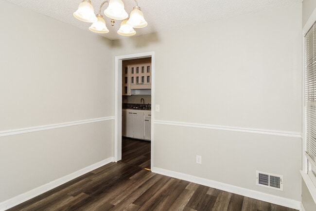 Building Photo - 651 Cedar Field Ln