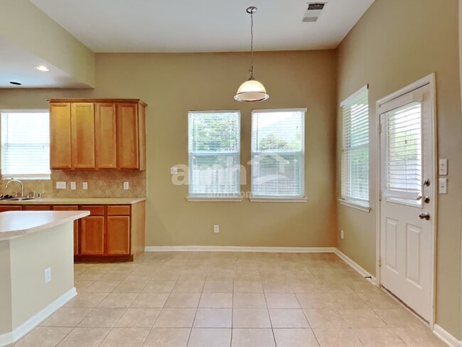 Building Photo - 12919 Palm Leaf Ct