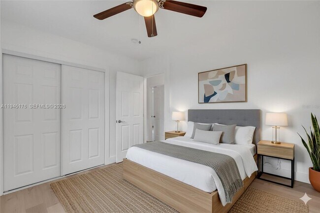 Foto del edificio - 18505 NW 23rd Ct