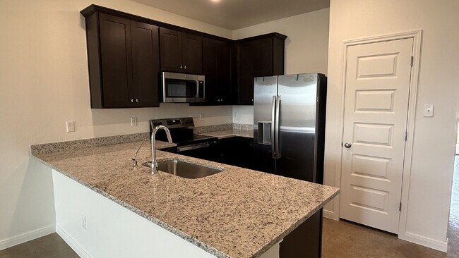 Building Photo - 2015 Bear Grass Rdg Rd