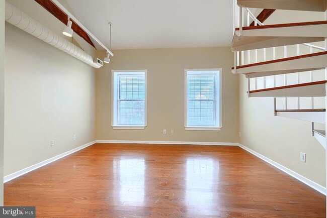 Building Photo - 2639 Boston St