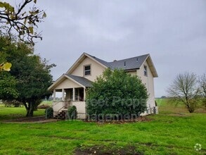 Building Photo - 29626 OR-34