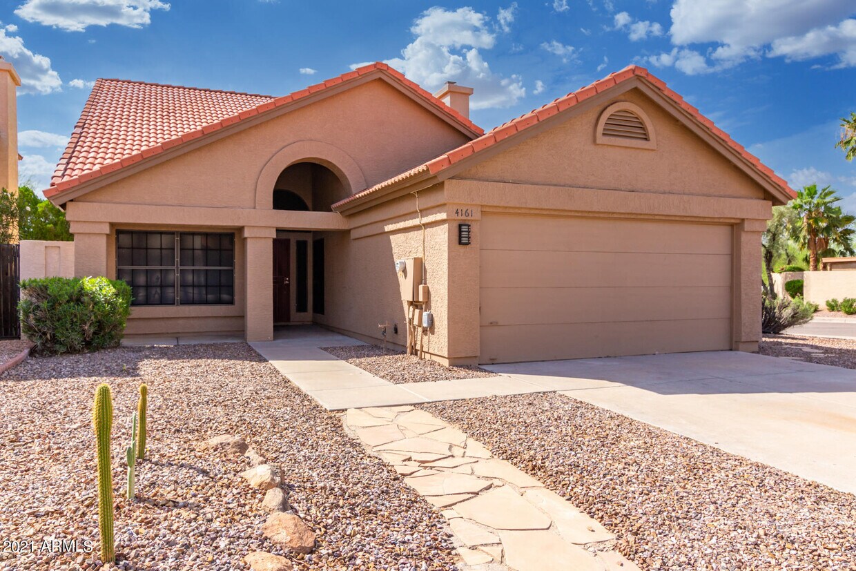 Primary Photo - 4161 E Cholla Canyon Dr