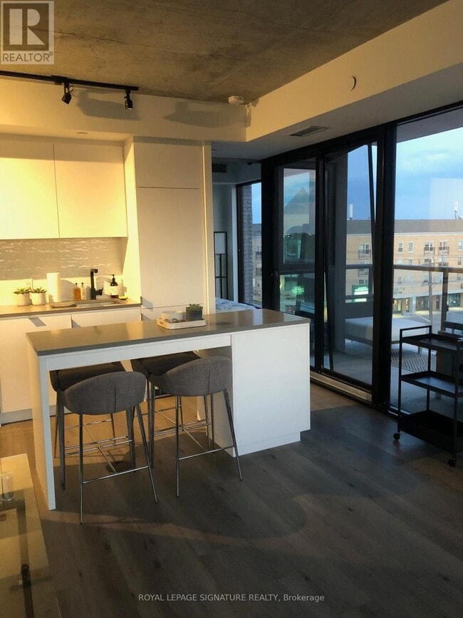 Building Photo - 7 Smith Crescent