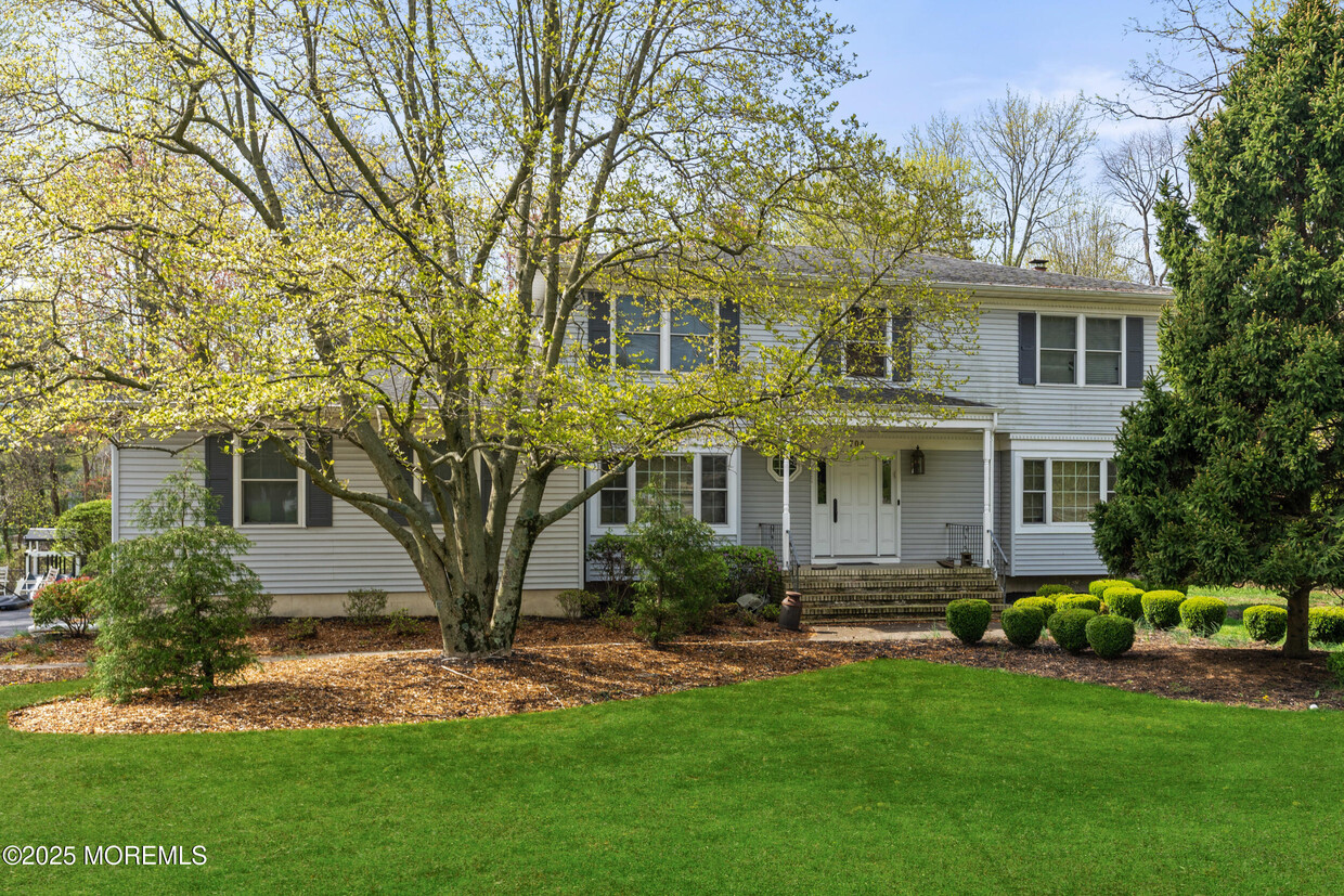 Foto principal - 704 Deal Rd