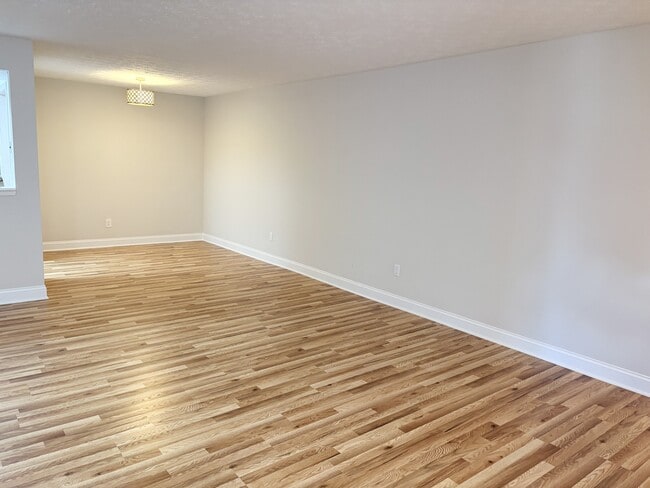 Building Photo - 312 Park Ridge Cir