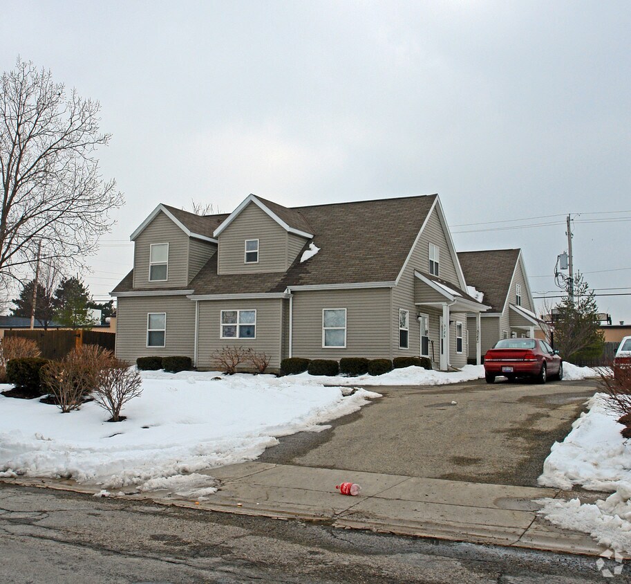 Primary Photo - 3180-3190 El Camino Dr