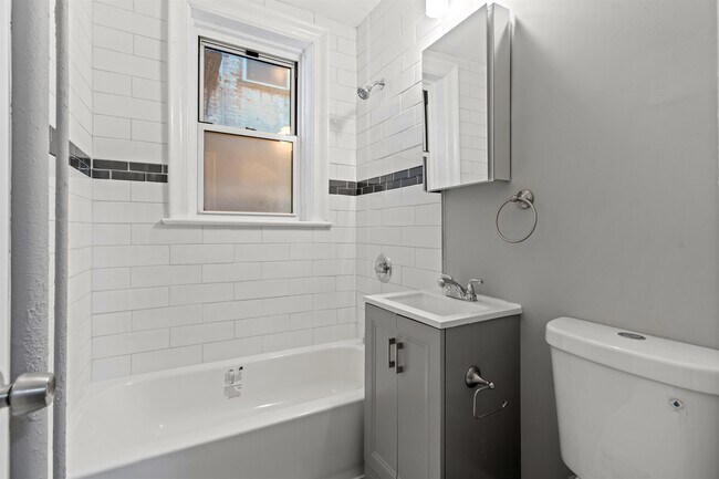 Foto del edificio - 311 79th St