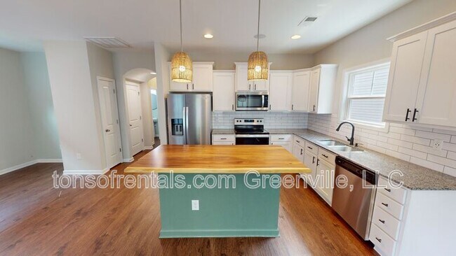 Building Photo - 109 Wheaton Ct