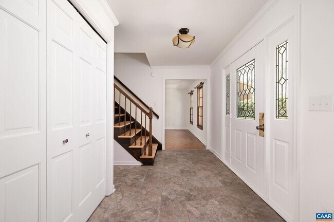 Foto del edificio - 104 Smithfield Ct