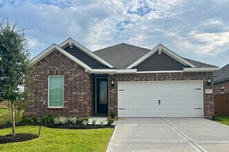 Building Photo - 1027 Rosewood Trl