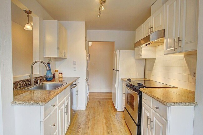 Foto del edificio - 1 br, 1 bath House - 40 Crystal Springs Ro...