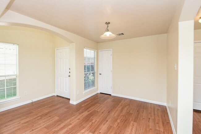 Foto del edificio - 2518 Bammelwood Dr