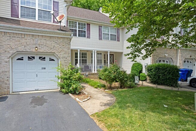 Foto del edificio - 218 Hawthorne Rd