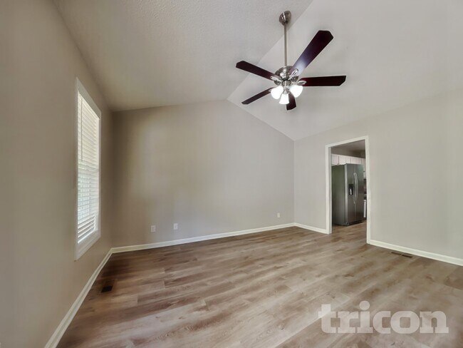 Foto del edificio - 1031 Laurel Leaf Rd
