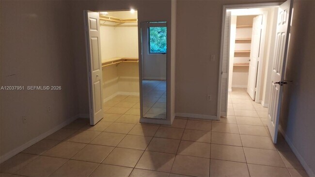 Foto del edificio - 2630 SW 28th St
