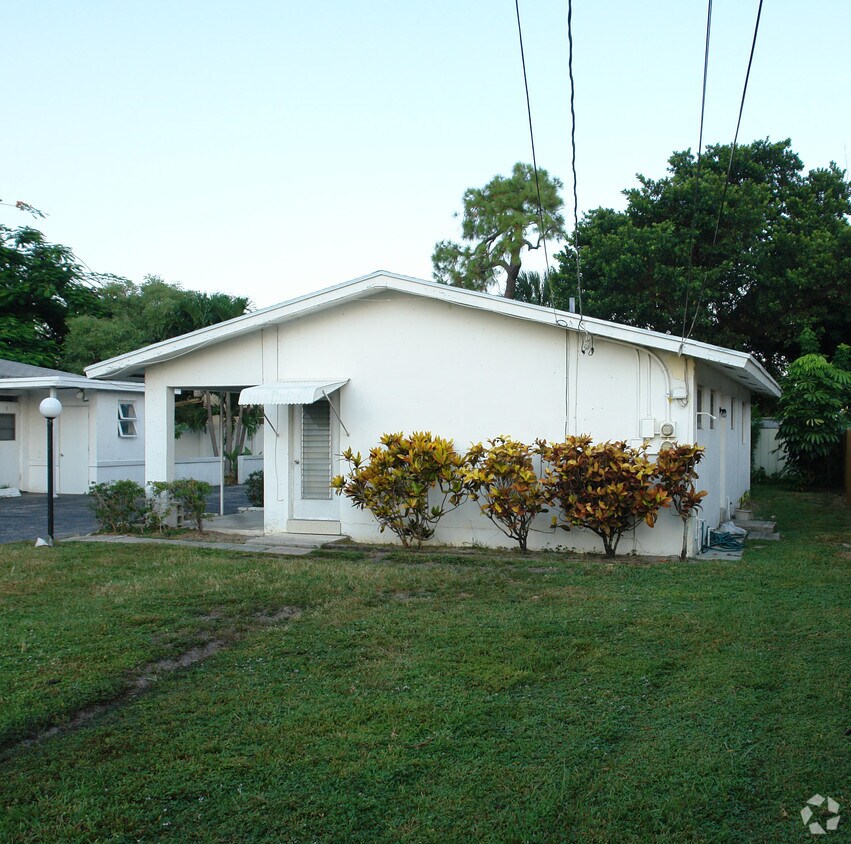 Foto del edificio - 1241 Miami Rd