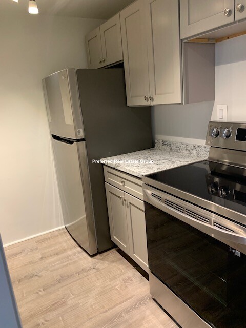 Building Photo - 51 Grove