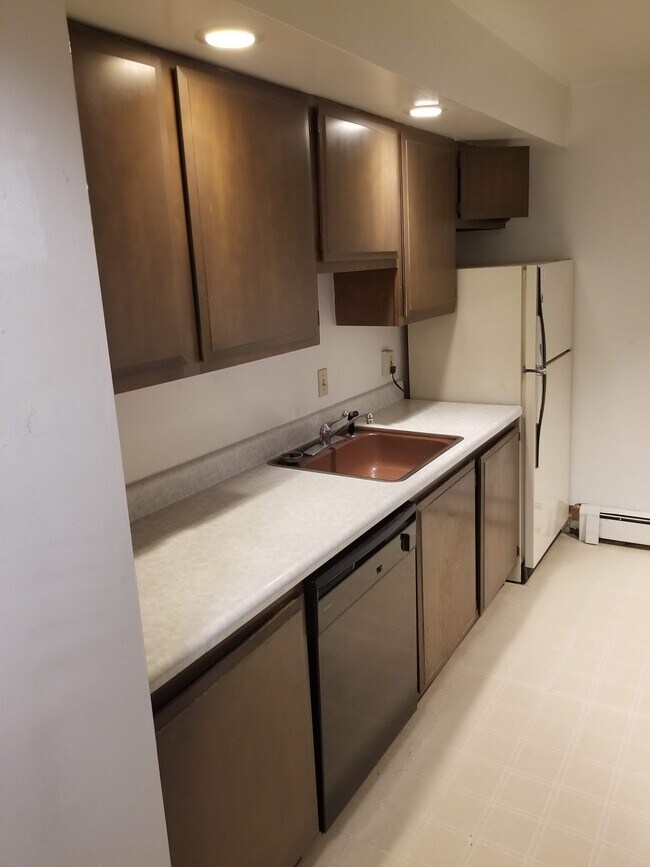 Foto del edificio - 402 N Prairie St